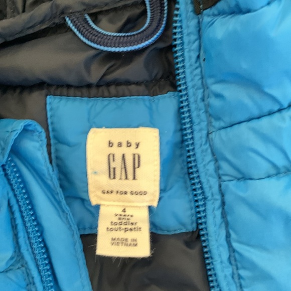 Gap puff jacket 4y - Picture 2 of 2